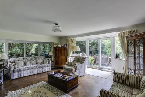 7 Reception room.jpg