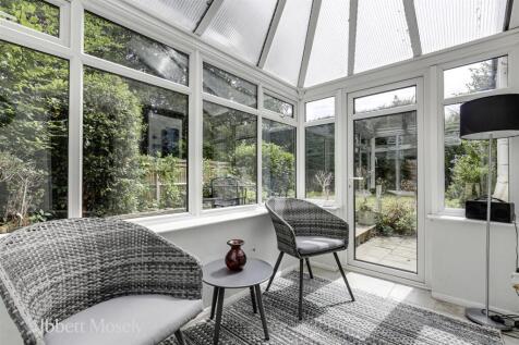 15 Conservatory.jpg