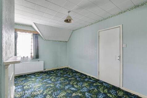 7 Bedroom.jpg