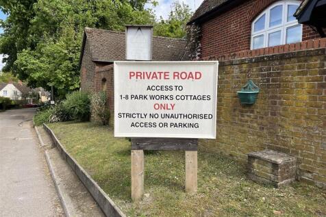 Road sign.JPG