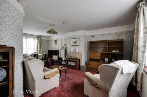 5 Reception Room.JPG