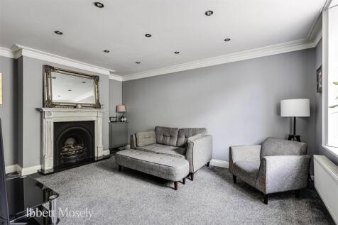 4 Reception Room.jpg