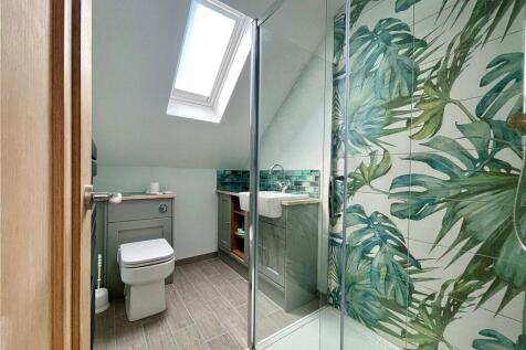 Family Shower Room