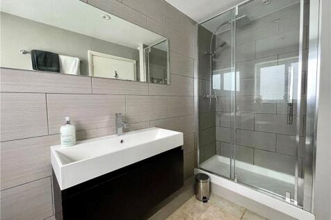 Bedroom 1 Ensuite