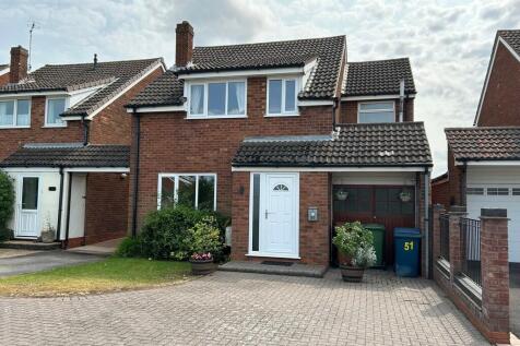 51 The Ridgeway F...