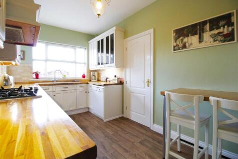 kitchen1.jpg