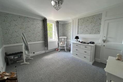 Bedroom/Walk-in Wardrobe