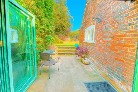 Bi-fold to Terrace