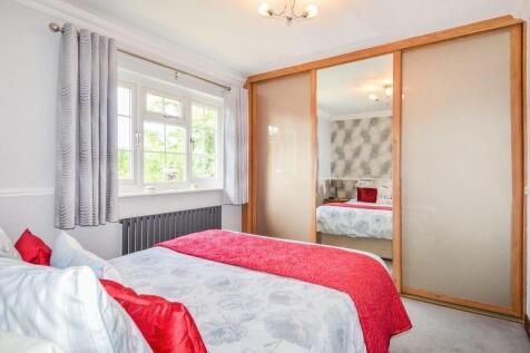 Front Bedroom.JPG