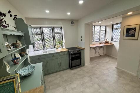 Kitchen.jpeg