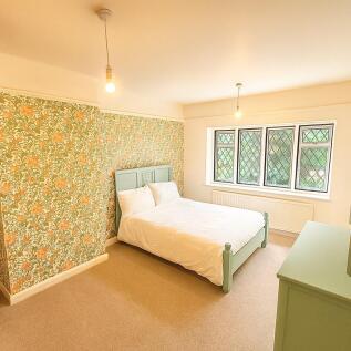 Bedroom1. .jpeg