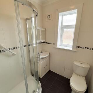 Bathroom.jpeg