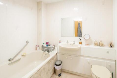 Bathroom.jpeg