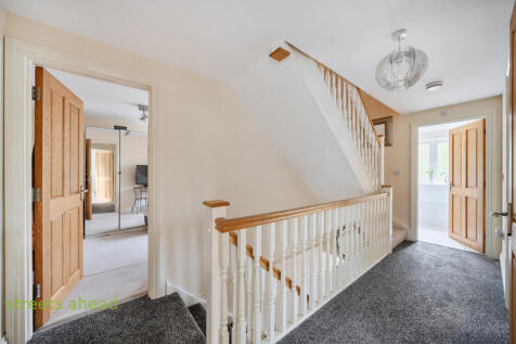 d7848443-9f2b-4f9...