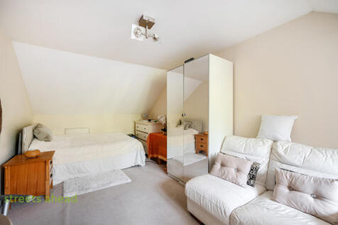 40e361e5-9e28-410...