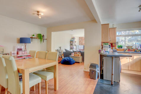 kitchenlivingarea