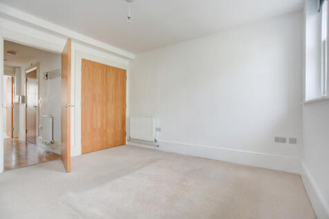 bedroom4