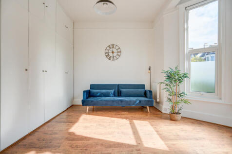 studio4