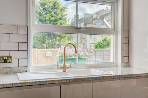 kitchensinkarea2