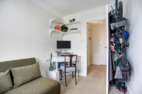 sparebedroomstudy2