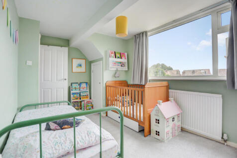 bedroom4