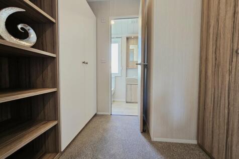 Walk through wardrob