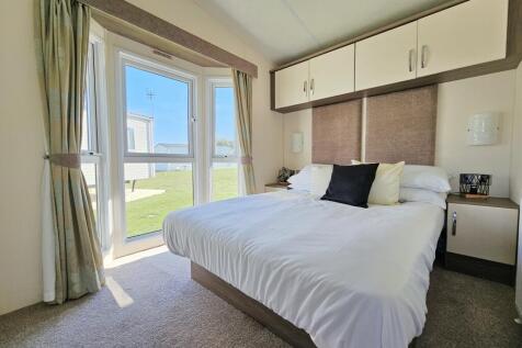Main Bed