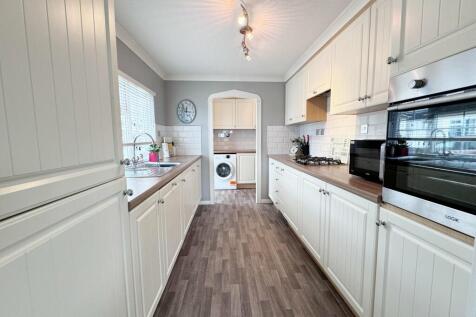 Kitchen (2)