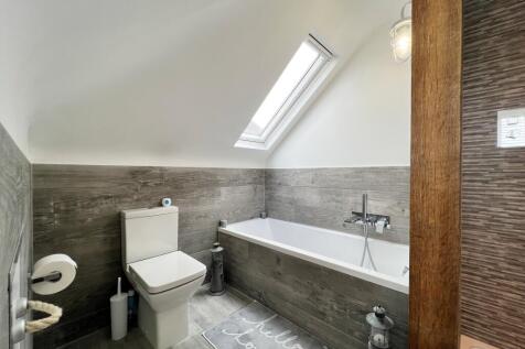 En-suite (2)