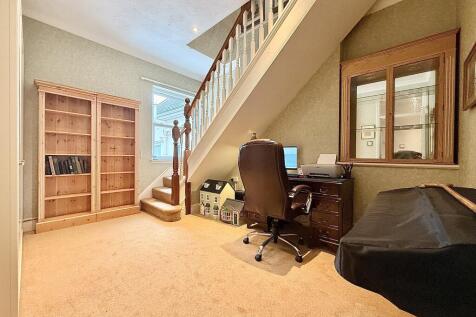 2nd Bedroom