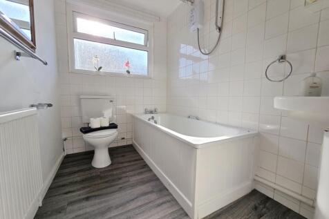 Flat Bathroom