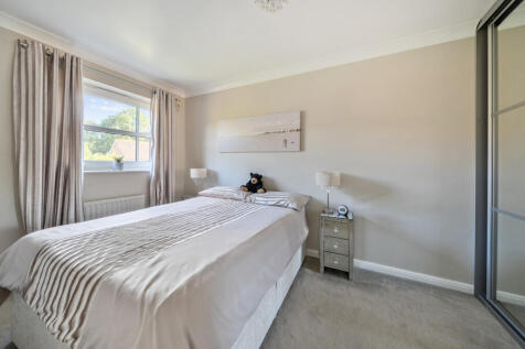 1356827-11-68d173...