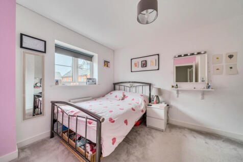 1368966-19-68ef60...