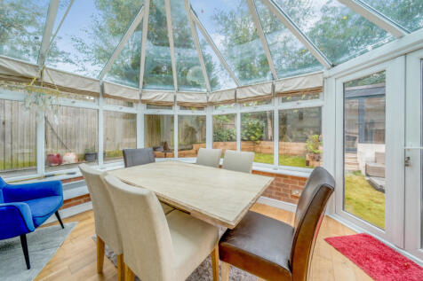 1369771-6-68f0c0e...