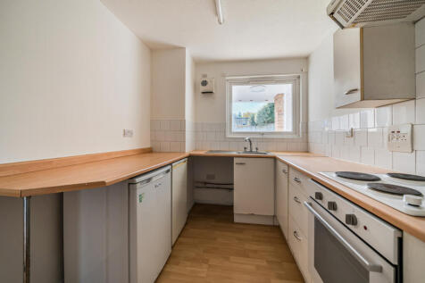 1349028-11-68f8c8...