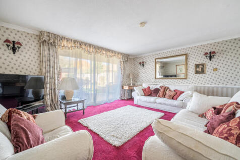 1373013-3-68ff46e...