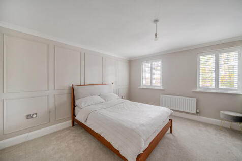 1372368-11-6900d2...