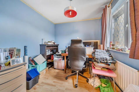 1372907-5-69023a5...