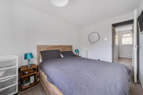 1375258-4-690a035...