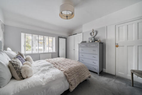 1372842-17-6908d3...