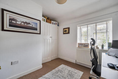 1372842-14-6908d2...