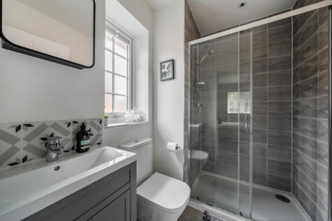 1373596-9-690c8d3...