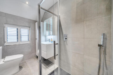 1375749-10-690c7e...