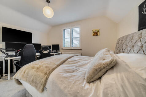 1375749-12-690c7e...