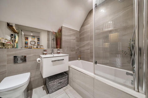 1373947-2-6909f31...