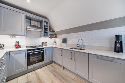 1373947-6-6909f33...