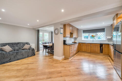 1380491-6-6914ac8...