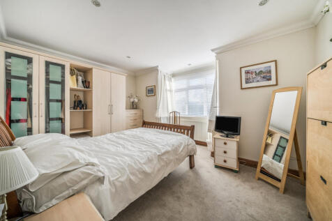 1355606-2-68c7d4a...