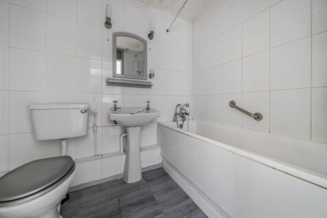 1381030-1-6925965...