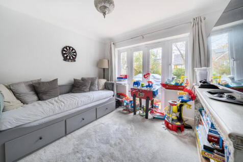 1386218-6-692d6e0...